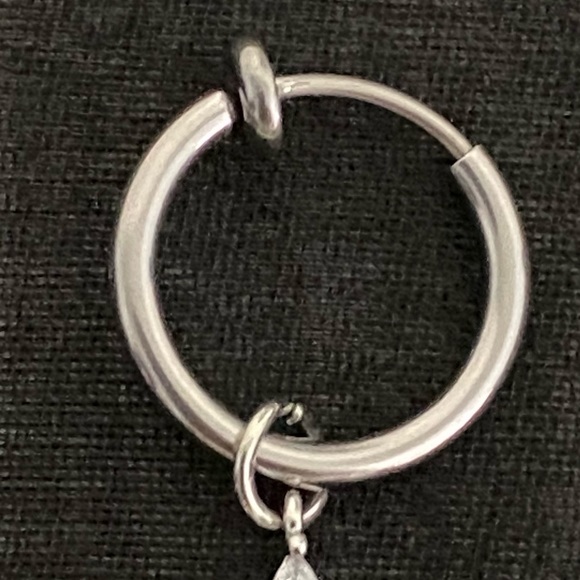 Clip On Belly Button Ring - Picture 3 of 3